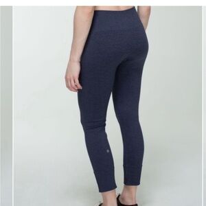 Lululemon ebb to street legging